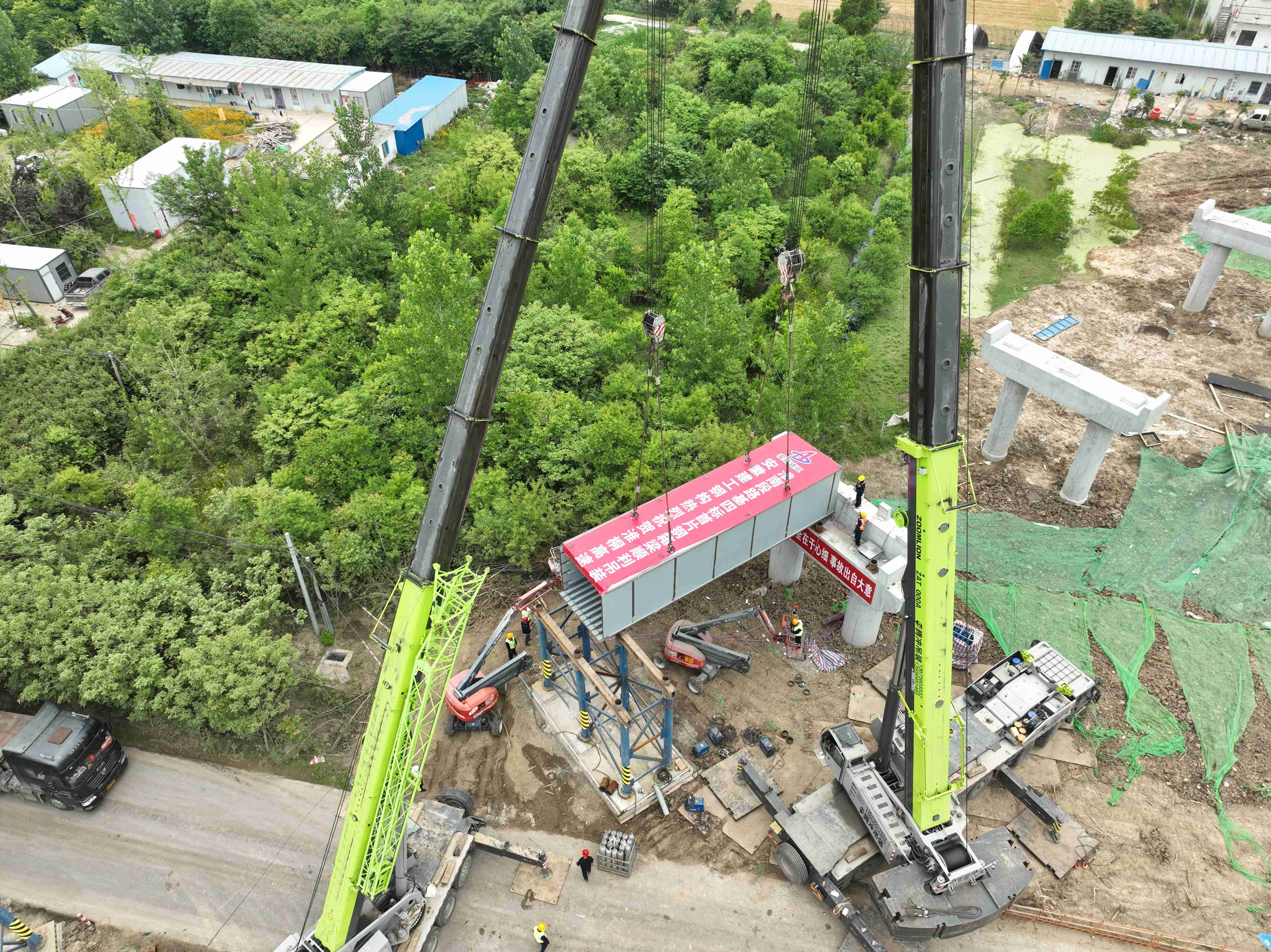 dfe762a3a224622f3b9997bfb881099.jpg dfe762a3a224622f3b9997bfb881099.jpg